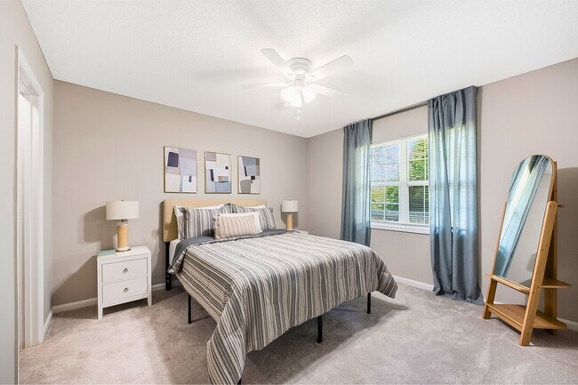 Building Photo - The Retreat at Concord Apartments