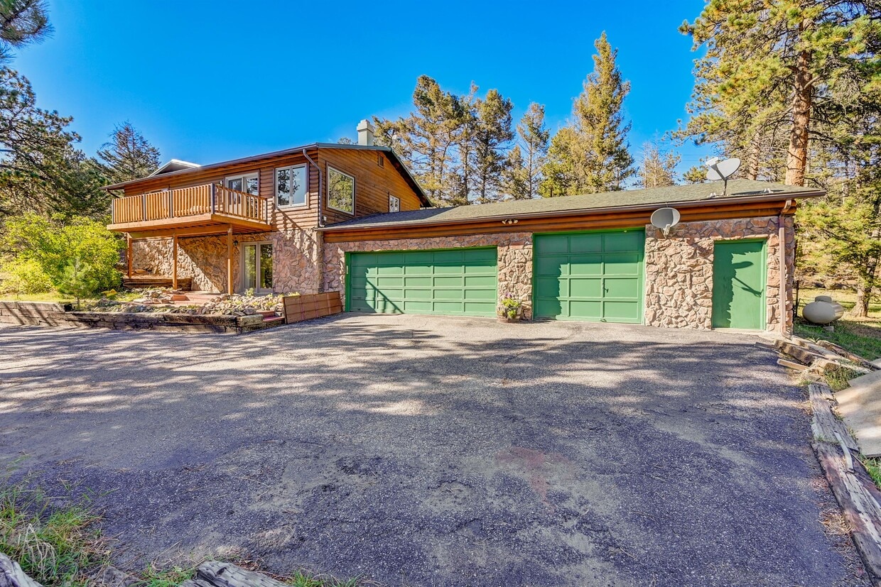 27231 Log Trail, Conifer, CO 80433 House Rental in Conifer, CO