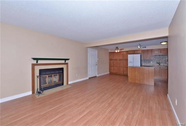 Foto del edificio - 1329 Prospect Village Ln