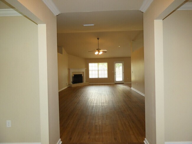 Foto del edificio - Beautiful 4BR/2BA Home in the Heart of Pace