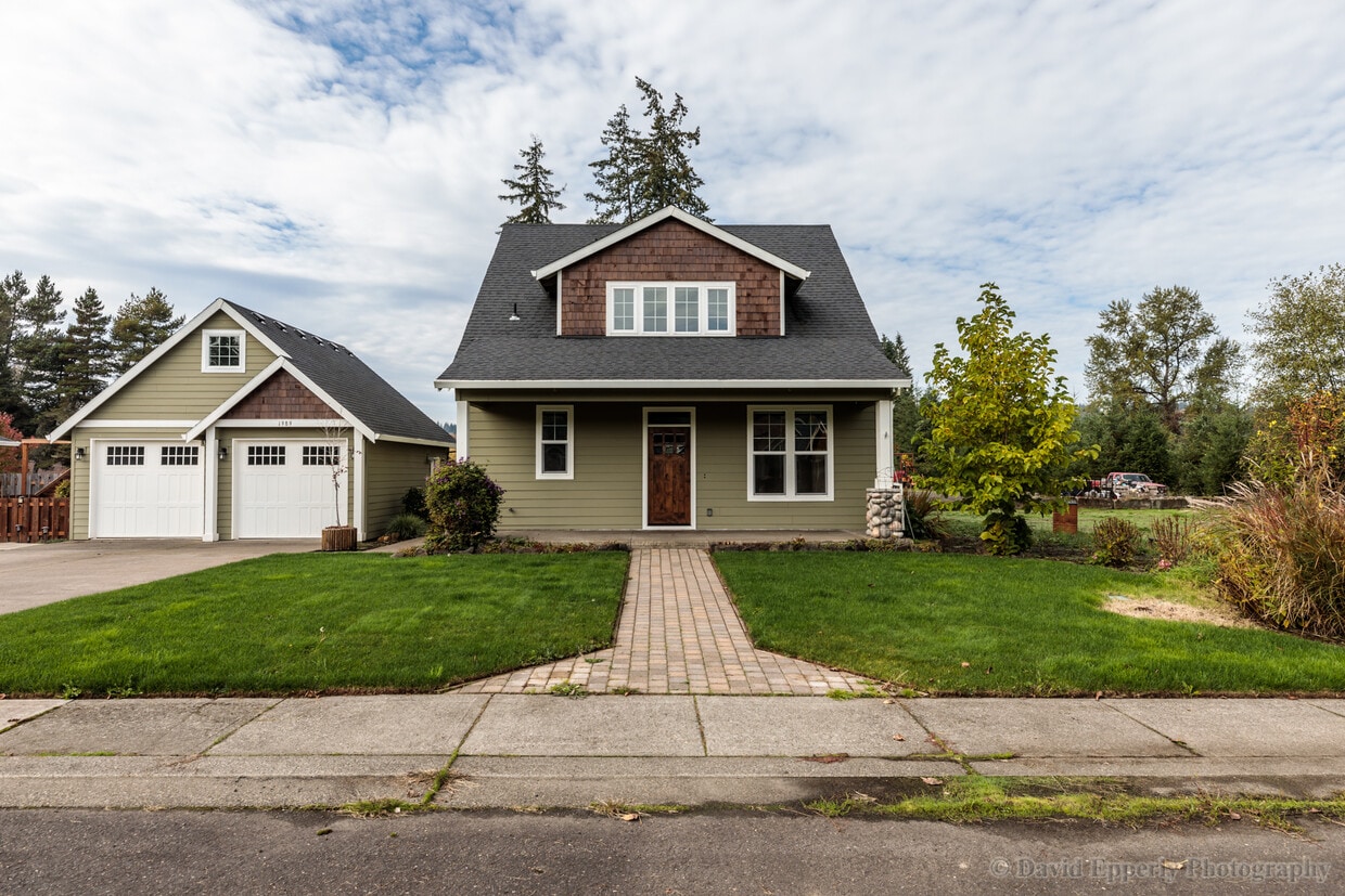 1989 Nickerson Ave, Vernonia, OR 97064 House Rental in Vernonia, OR