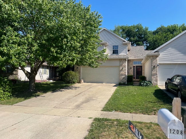 Building Photo - 1208 E Jeffery Dr