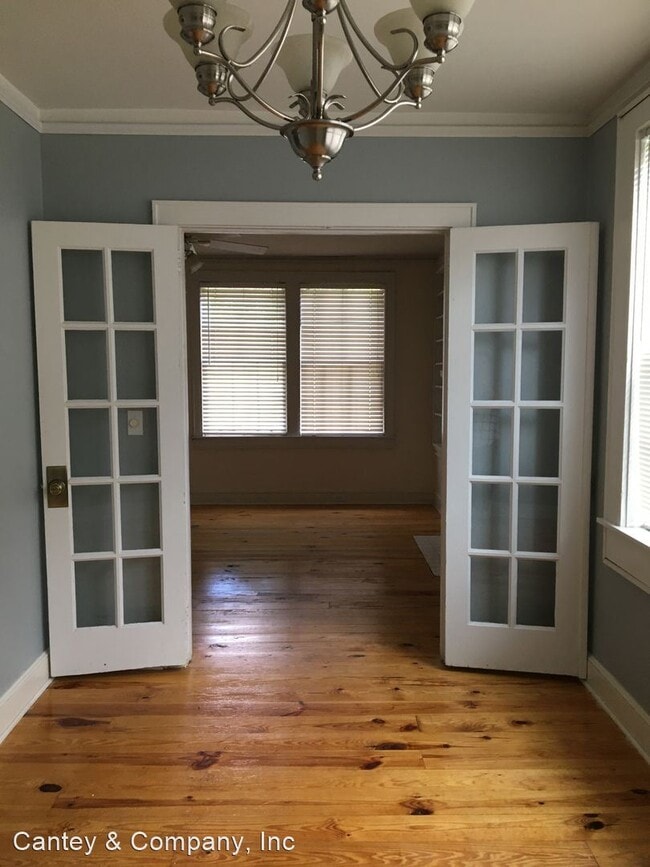 Building Photo - 2 br, 1 bath House - 505 Virginia Street