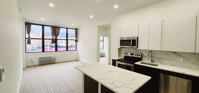 Foto del edificio - 30 Howe Ave