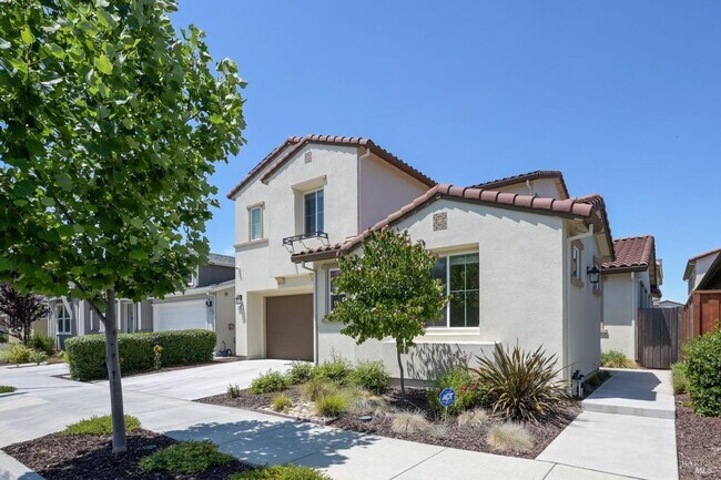 Foto del edificio - Stunning 4 Bedrooms 3.5 Bathrooms Two Story Home Located Short Distance of Sonoma State Universit...