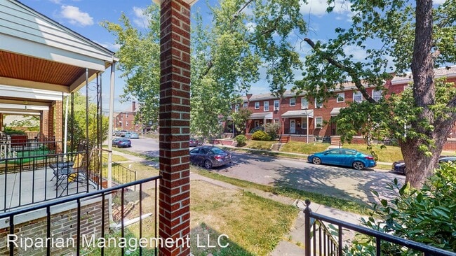 Building Photo - 4 br, 2.5 bath House - 3609 Elmley Ave