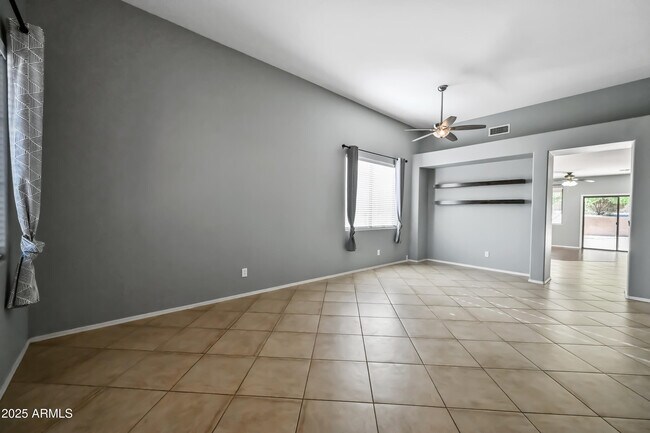 Foto del edificio - 3732 W Ghost Flower Ct