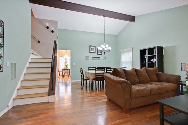 Foto del edificio - 890 Stonebridge Ln