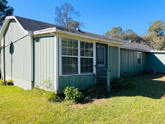 Foto del edificio - Duplex off North Monroe Street