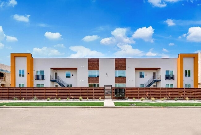 Building Photo - 4625 Virginia