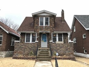 Building Photo - 6439 Lindenwood Pl