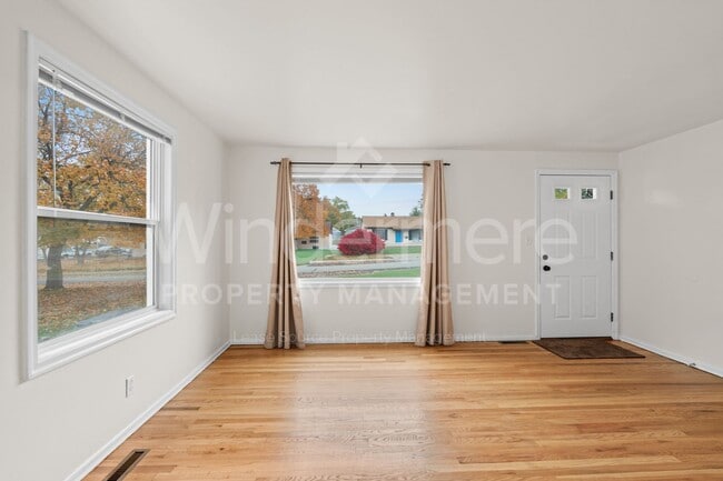 Building Photo - Super Cute 2 Bedroom Home In Northwest Spo...