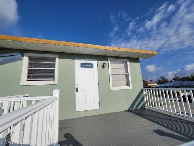 Foto del edificio - 5453-5455 Avenue E