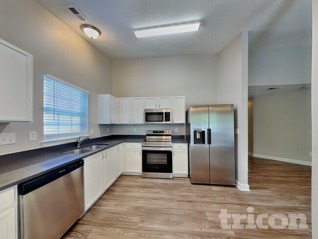 Foto del edificio - 2668 Captains Watch Rd NE