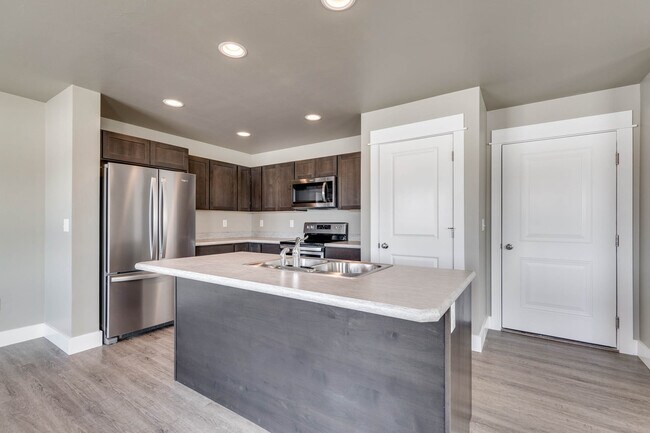 Foto del edificio - 3037 Catron St