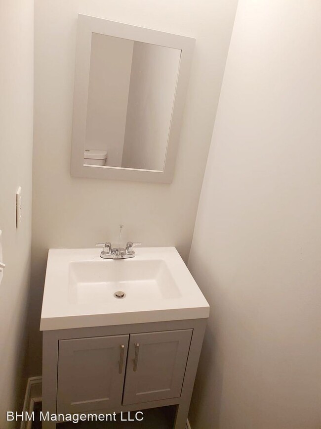Foto del edificio - 3 br, 1.5 bath House - 6551 N Lambert St