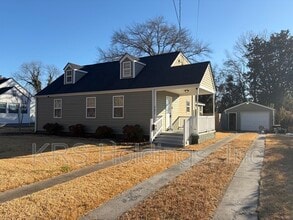 Building Photo - 131 Oregon Ave