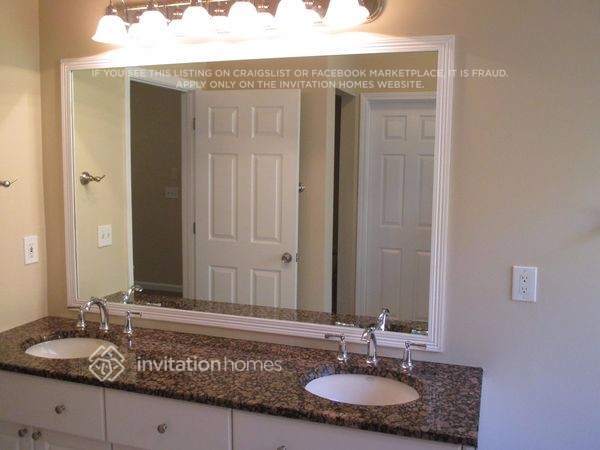 Foto del edificio - 2000 Hidden Valley Dr SW