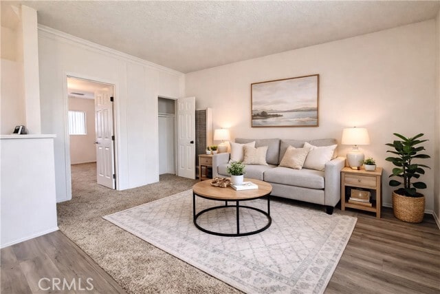 Building Photo - 1820 W Sallie Ln