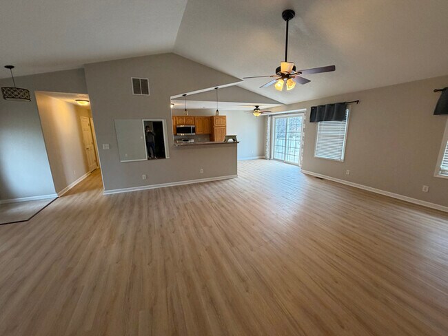 Foto del edificio - 1800 Persimmon Ave