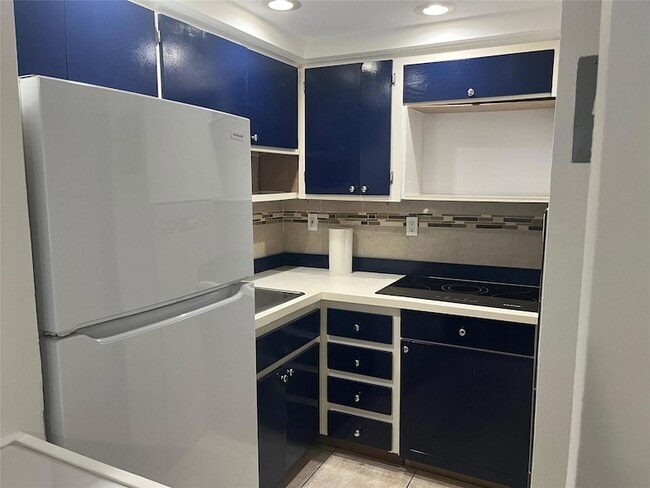 Photo - 2001 S Ocean Dr Apartment