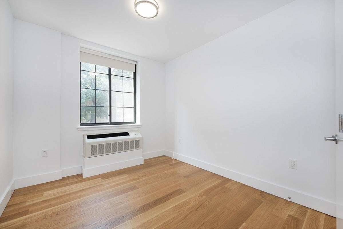 Primary Photo - 83 Bushwick Pl