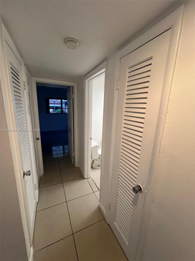 Foto del edificio - 7324 SW 82nd St