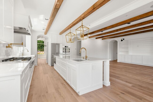 Foto del edificio - Gorgeous 5 Bedroom | 4 Bath Single Family Home | Arbor Heights Community | Highly Desirable North...