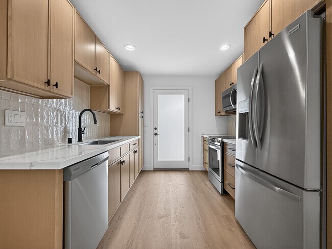 Foto del edificio - 1212 NW 75th St