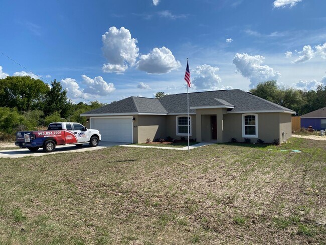 Foto del edificio - Desirable SE Ocala Neighborhood 3/2/2 *WON'T LAST*
