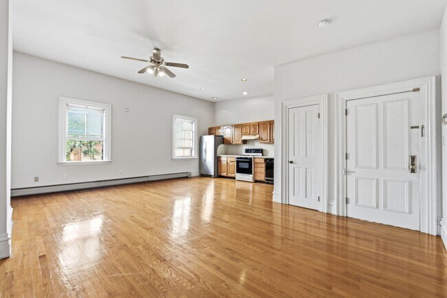 Building Photo - 249 8th St