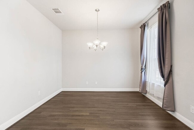 Building Photo - 2319 Castello Wy