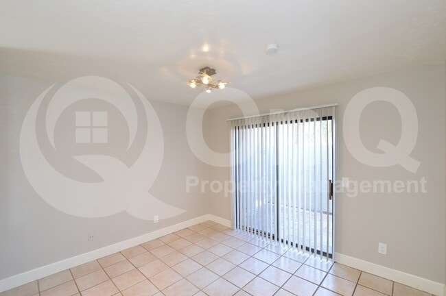 Foto del edificio - 850 S River Dr