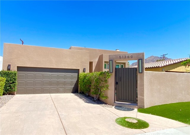Foto del edificio - 51360 Eisenhower Dr