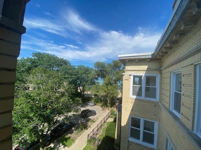Foto del edificio - 1053 W Columbia Ave
