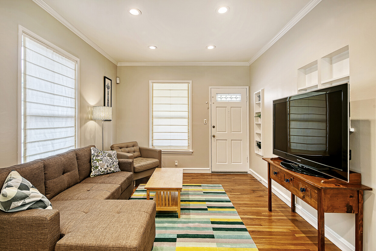 Foto principal - 4009 S Genesee St