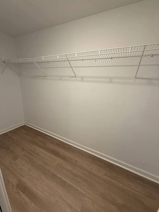 Building Photo - 9130 Haverford Ln