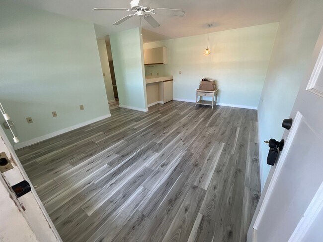 Foto del edificio - Keonekai Village Unfurnished Unit Available