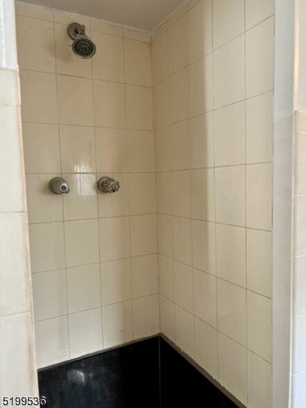 Foto del edificio - 175 Green Pond Rd