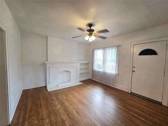 Foto del edificio - 2203 N Barnes Ave