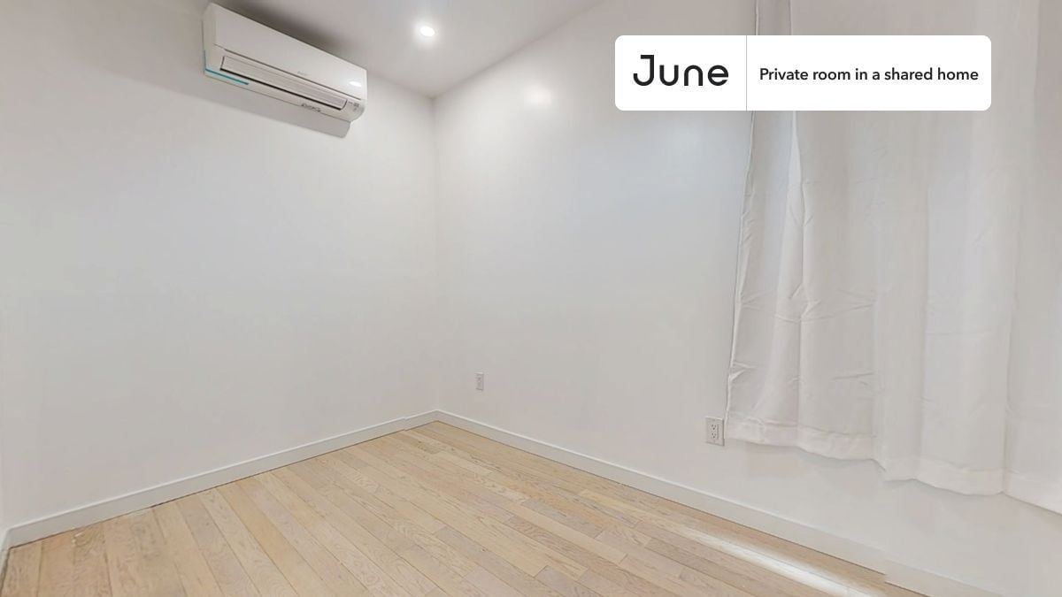 Primary Photo - Room in Shared 4 bed/2 bath home