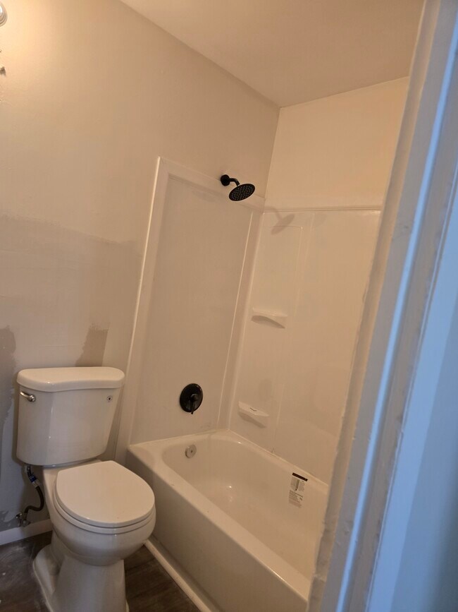 Foto del edificio - 4619 Belcourt Dr