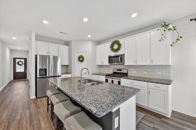 Foto del edificio - 210 Briarwood Ln