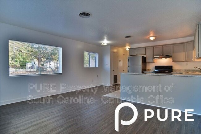 Building Photo - 1304 Suber St