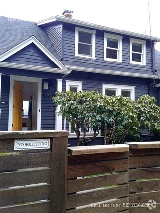 Building Photo - 4322 SW Hamilton Terrace