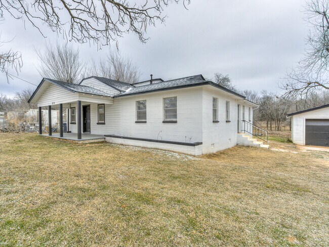 Building Photo - 5720 Freedom City Blvd
