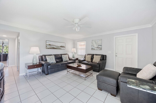 Foto del edificio - 1155 Sandpiper St