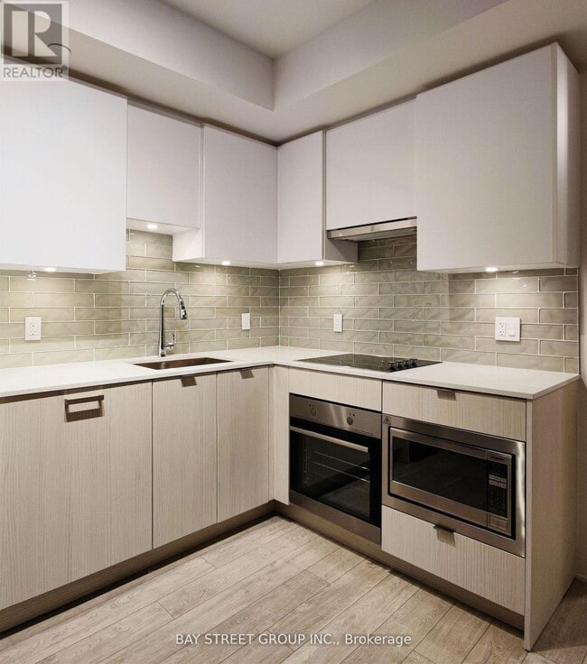 Building Photo - 195 Redpath Ave