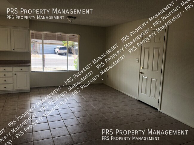 Foto del edificio - 26 E Duke Dr