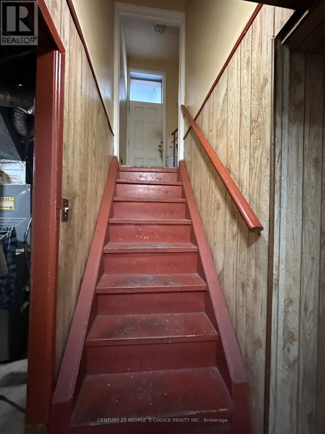 Building Photo - 142 Silverstone Dr